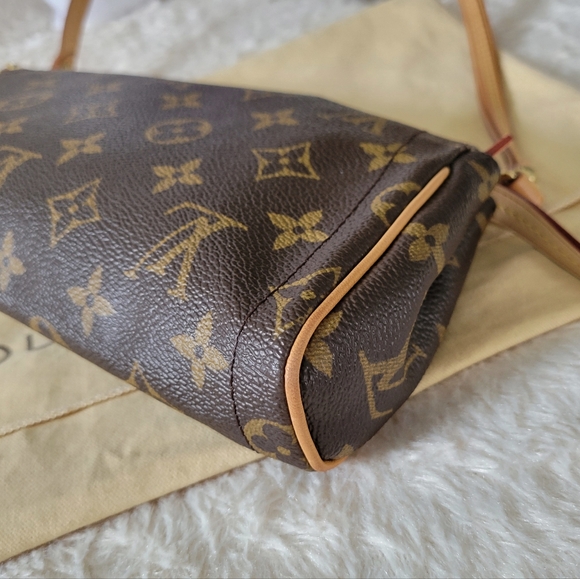 💕DISCONTINUED Very Rare LOUIS VUITTON Pochette Beverly Crossbody Monogram - Picture 10 of 16